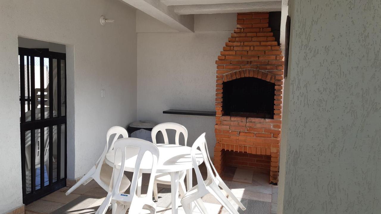 500M Da Praia, Predio Cm Piscina, 1Garagem, Wi-Fi 300 Mbps, Centro De Guaruja, Proximo A Praia E Comercio, Horarios Check-In E Check-Out Flexiveis, Churrasqueira, Экстерьер фото